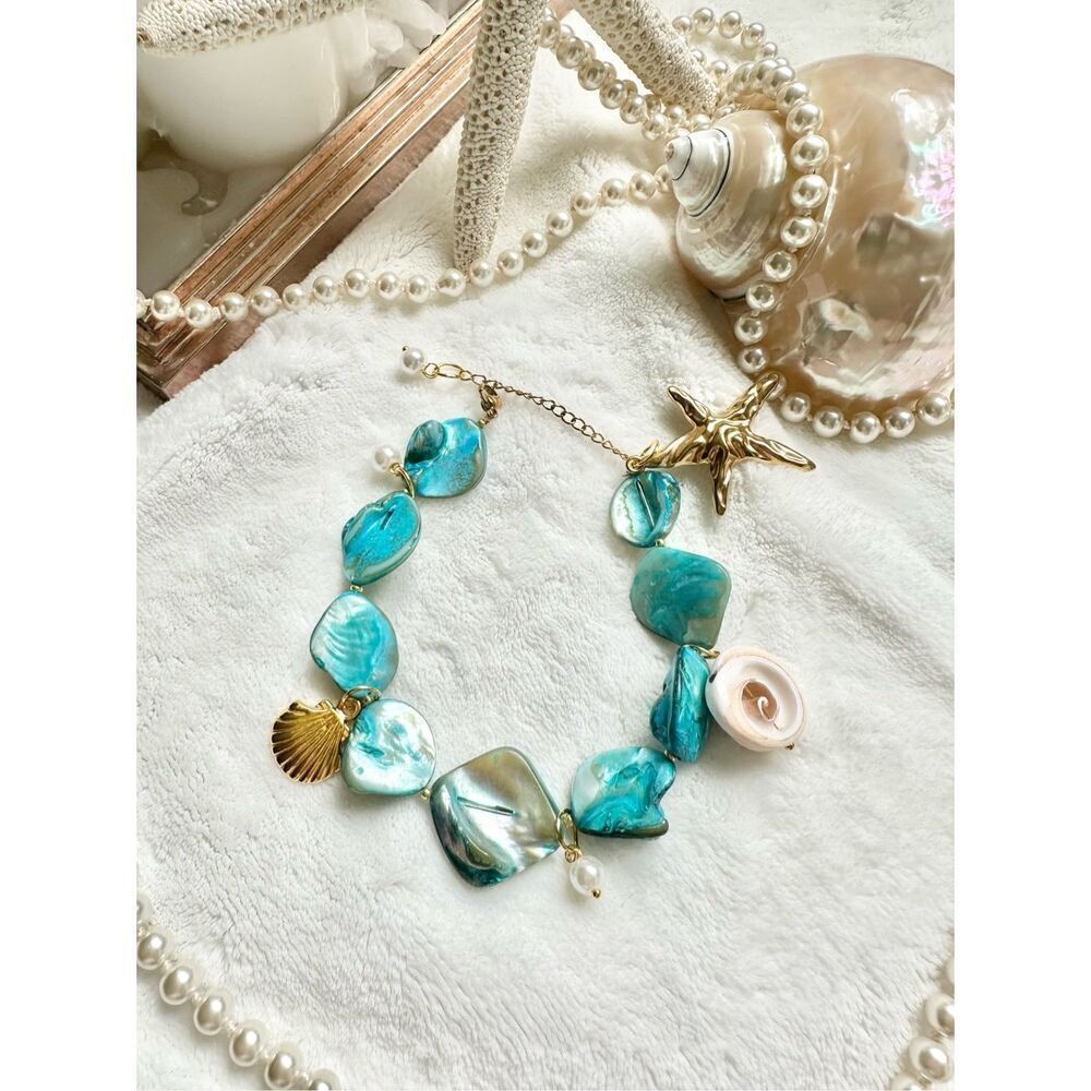 Bright blue sea shell mermaid bracelet
